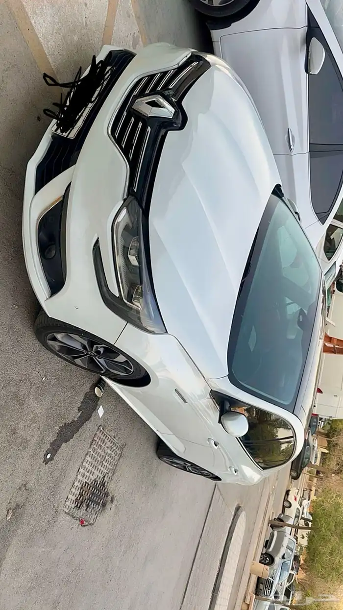 رينو ميجان فل كامل موديل 2018 ممشي 180 0