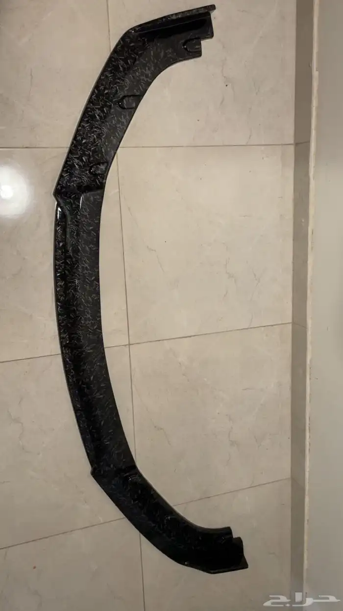 لحيه اماميه كاربون فورجد تركب على سيارات مرسيدس 3