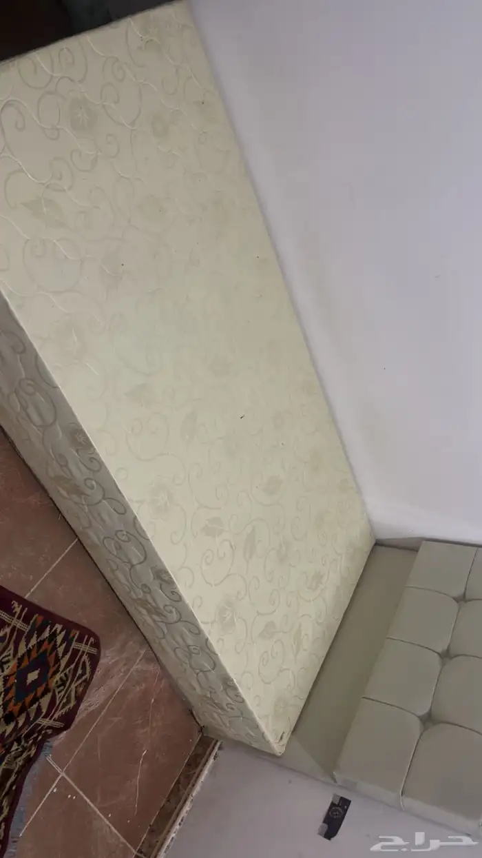 سريرين نفر واحد ب400 كلها حالتها ممتازه 0