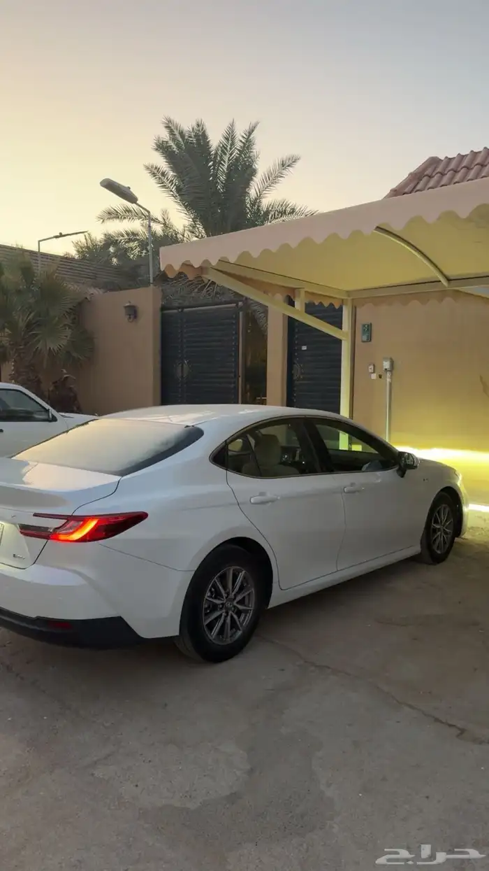 كامري هايبرد 2025 4