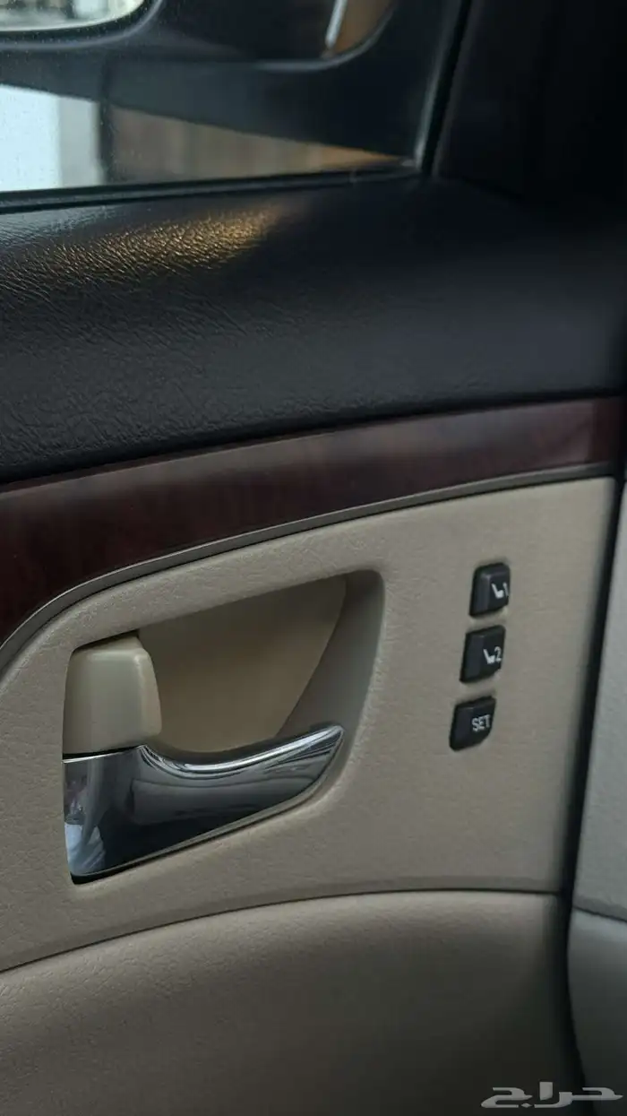 تويوتا أفالون 15