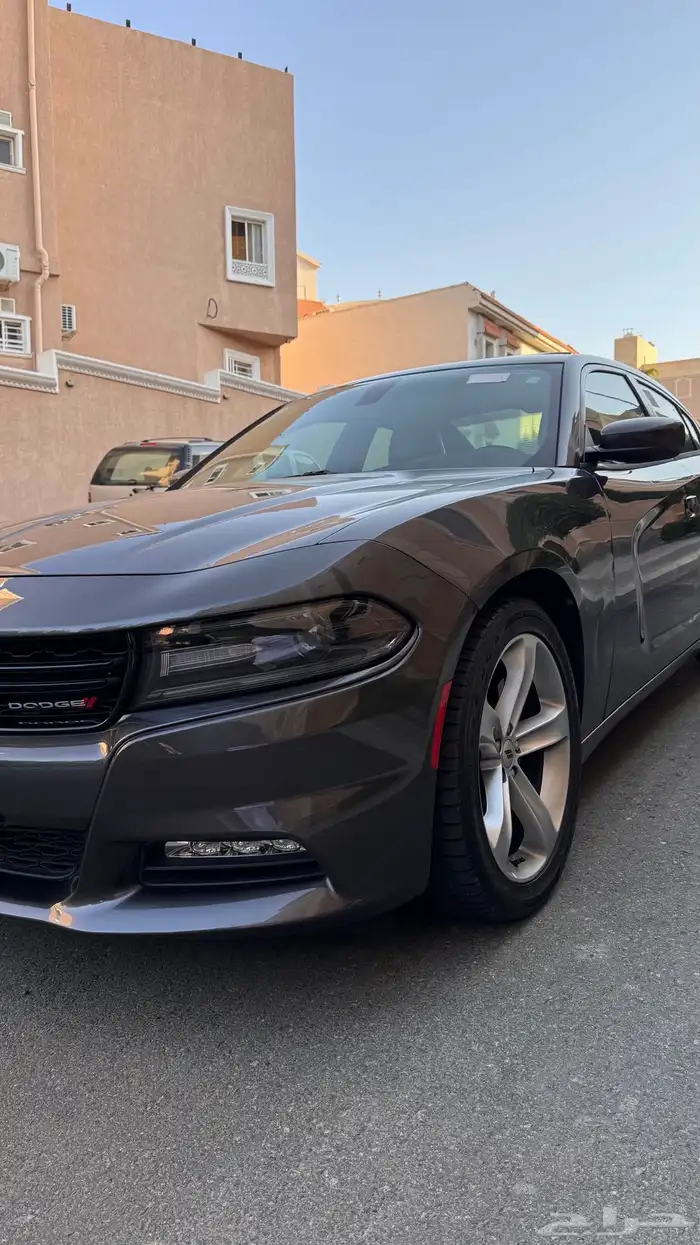 تشارجر 2018 sxt plus 2