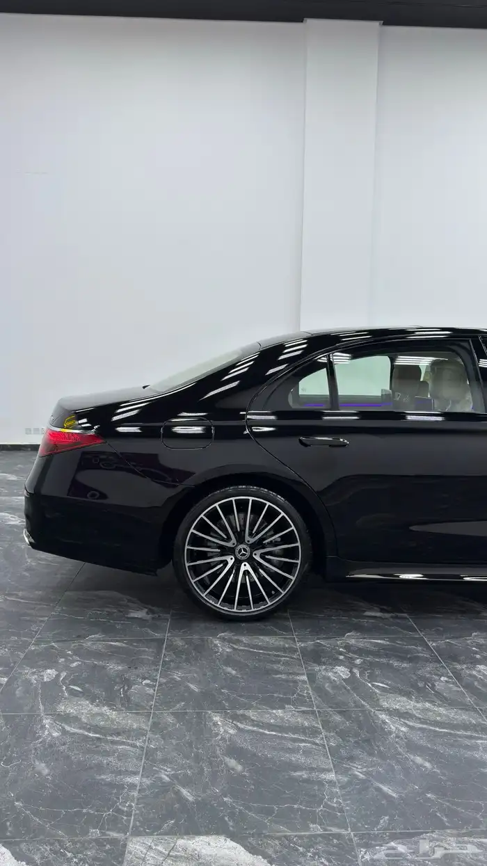 Mercedes S500 for rent 4