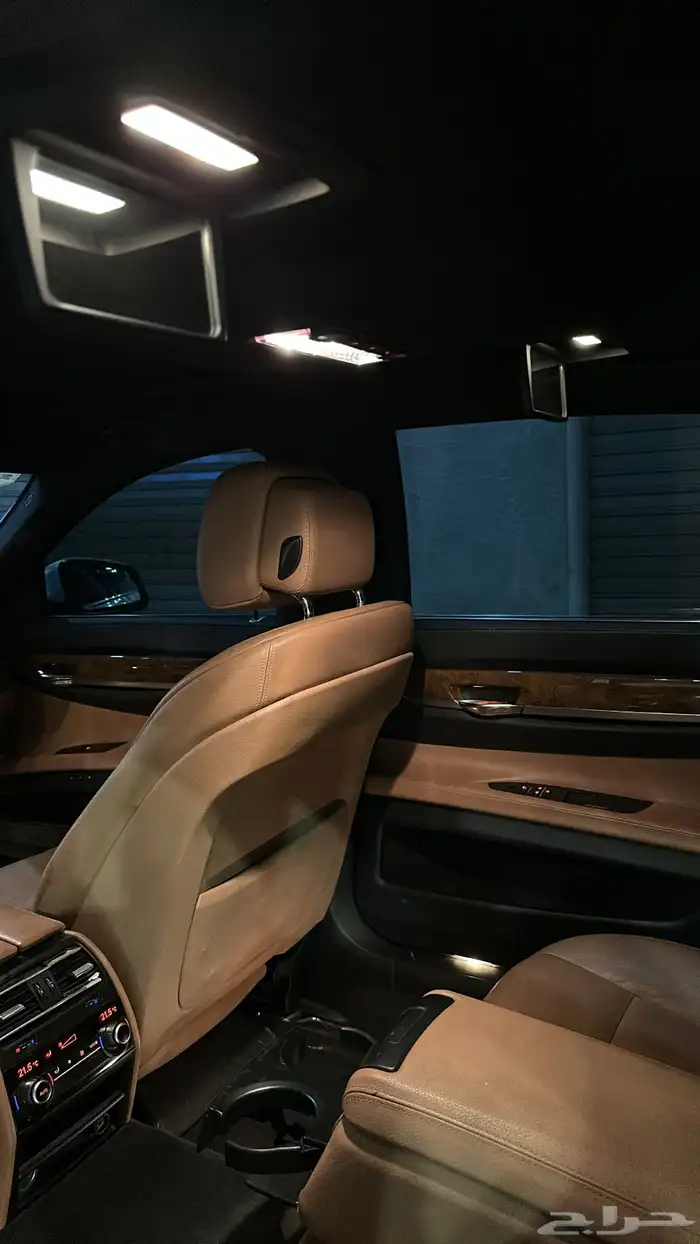 BMW 740il قمة فالنظافة 12