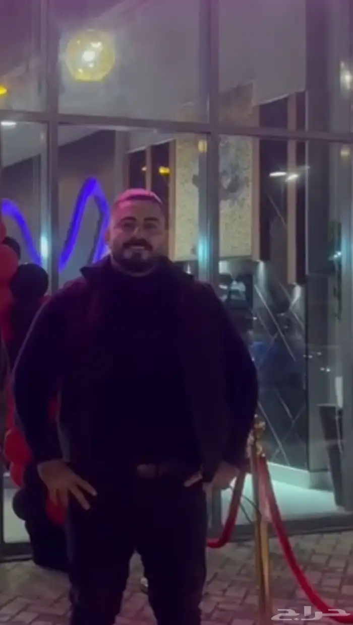 بودي جارد و موظف استقبال و سوبر فايزر 0