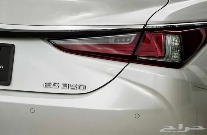للبيع لكزز ES350 موديل 2024 فل كامل DD وارد كندا 2