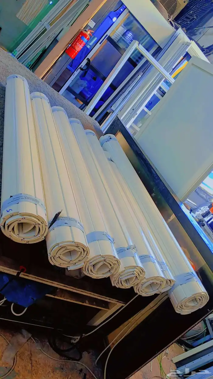 المينيوم شباك كرتن وول استركشر نوافذ رول شتر 4