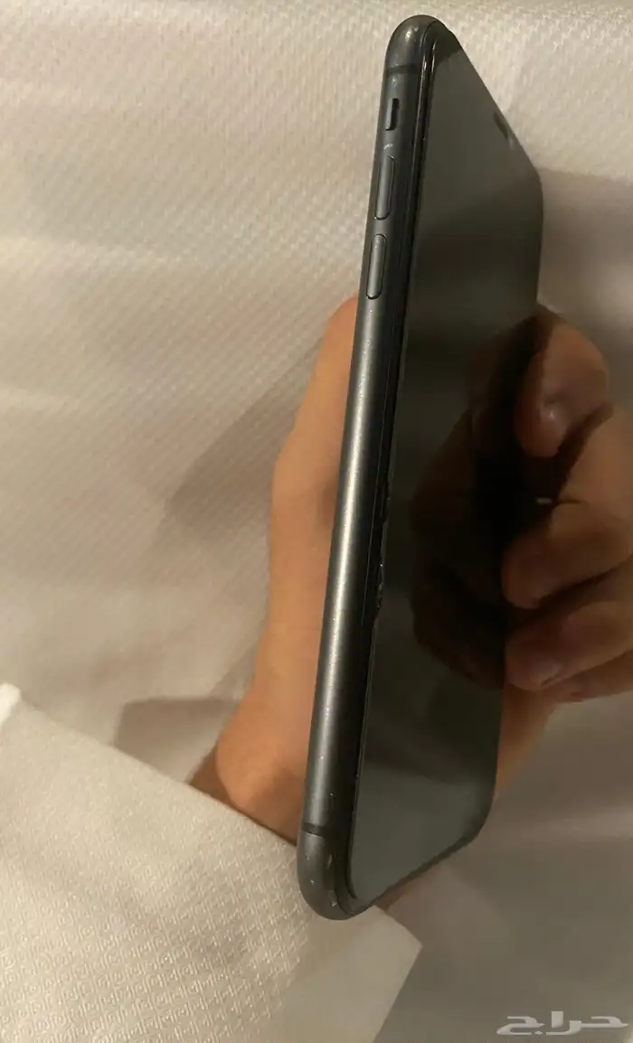 ايفون 11 128 نظيف 3