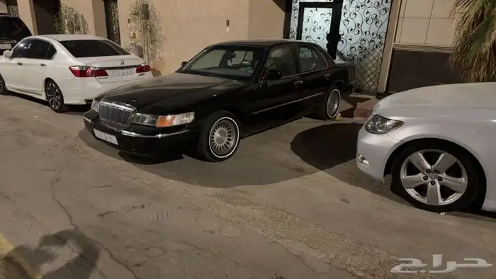 فورد جراند ماركيز 2