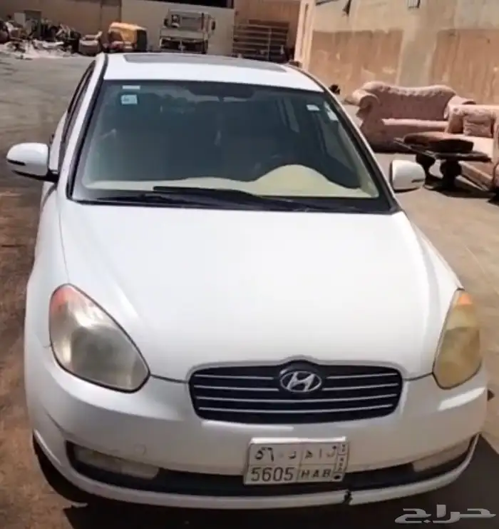 اكسنت 2010 دبدون فتحة سقف 0