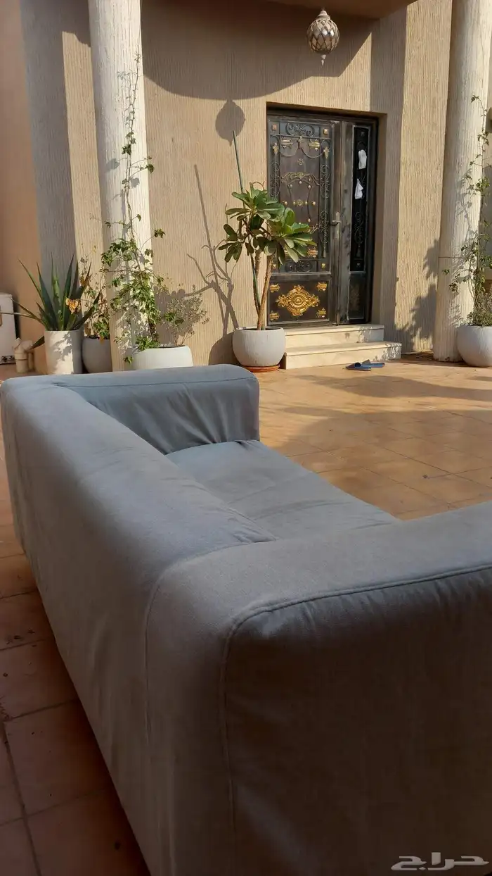 كنبه للبيع بالغطاء اللي عليها 300 بدون الغطاء ب 150 الكنبه 3