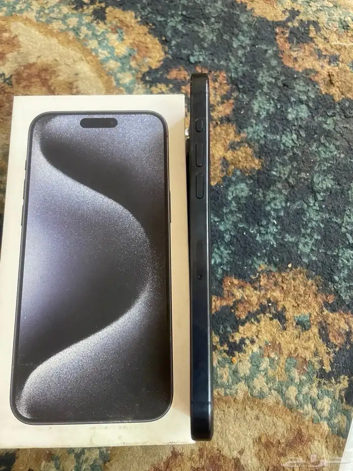 آيفون 15 برو ماكس نضيف 3