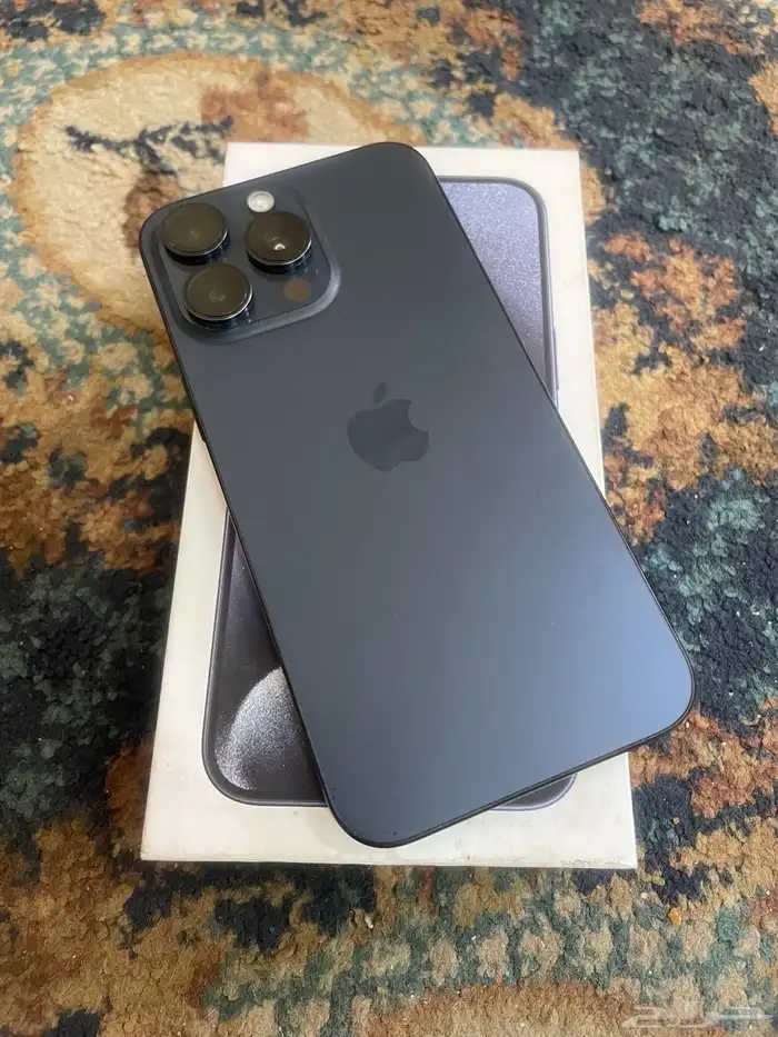 آيفون 15 برو ماكس نضيف 0