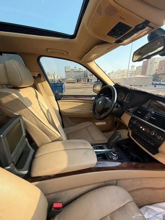 BMW x5 موديل 2010 8