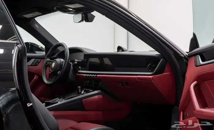 2025 Porshce 911 Carrera 9