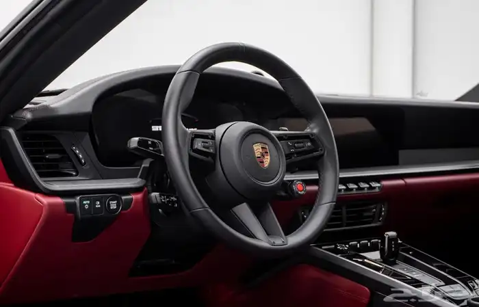2025 Porshce 911 Carrera 8
