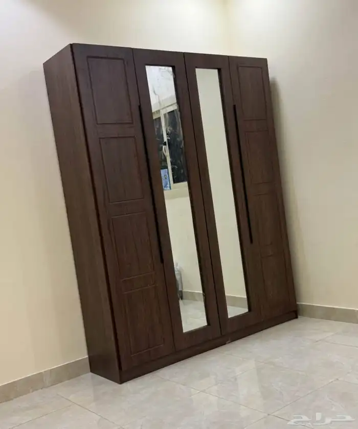 دولاب الملابس 0