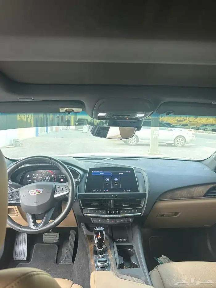 كاديلاك CTS 2022 1