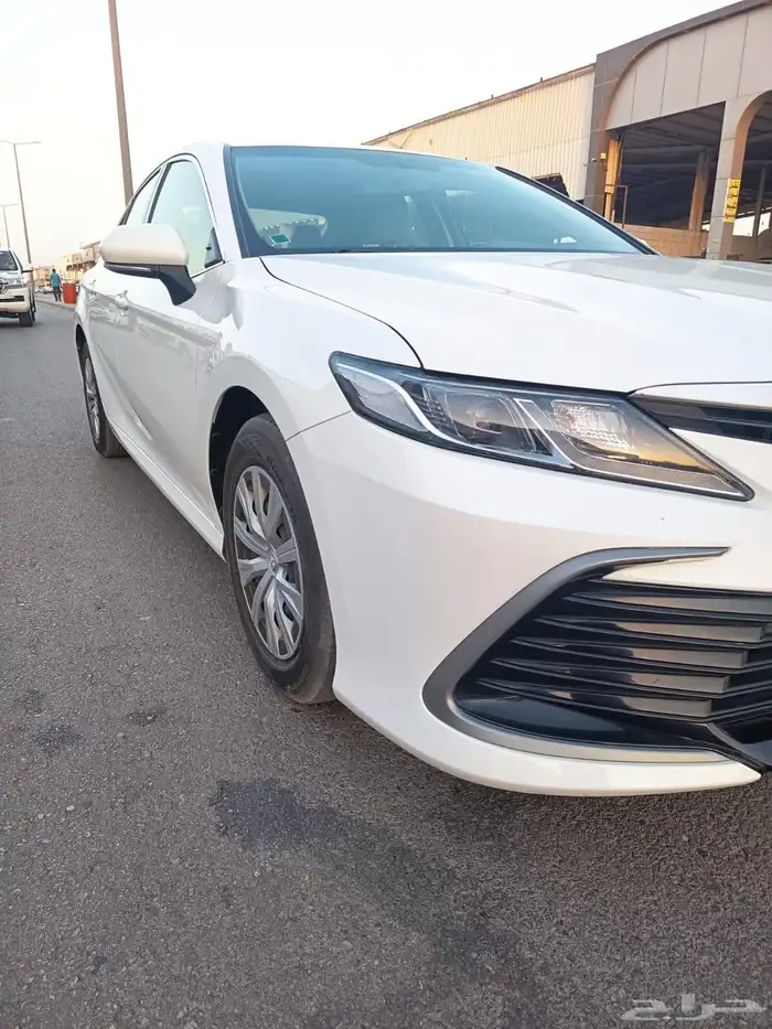 كامري 2022 ماشي 7000 فقط 3
