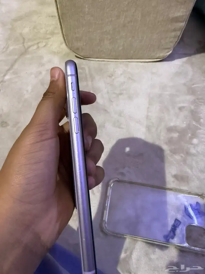 ايفون 11 128 جيجا. 9