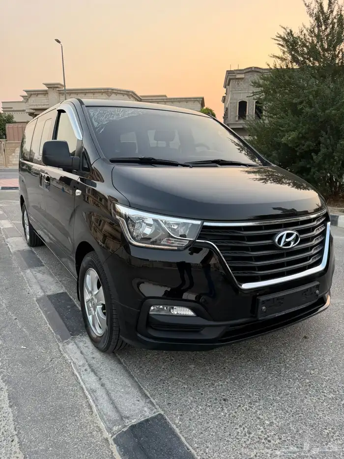 هونداي h1 ركاب 12 راكب ديزل بحالة ممتازة 9