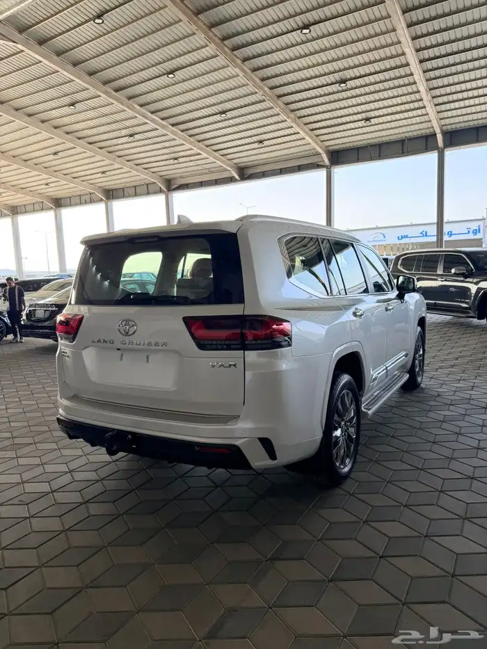 لاند كروزر 2025 vxr لميتد فل كامل قطري فاتوره بأقل الأسعار 3