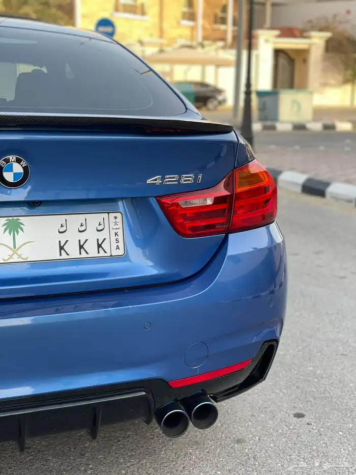 BMW I428 10