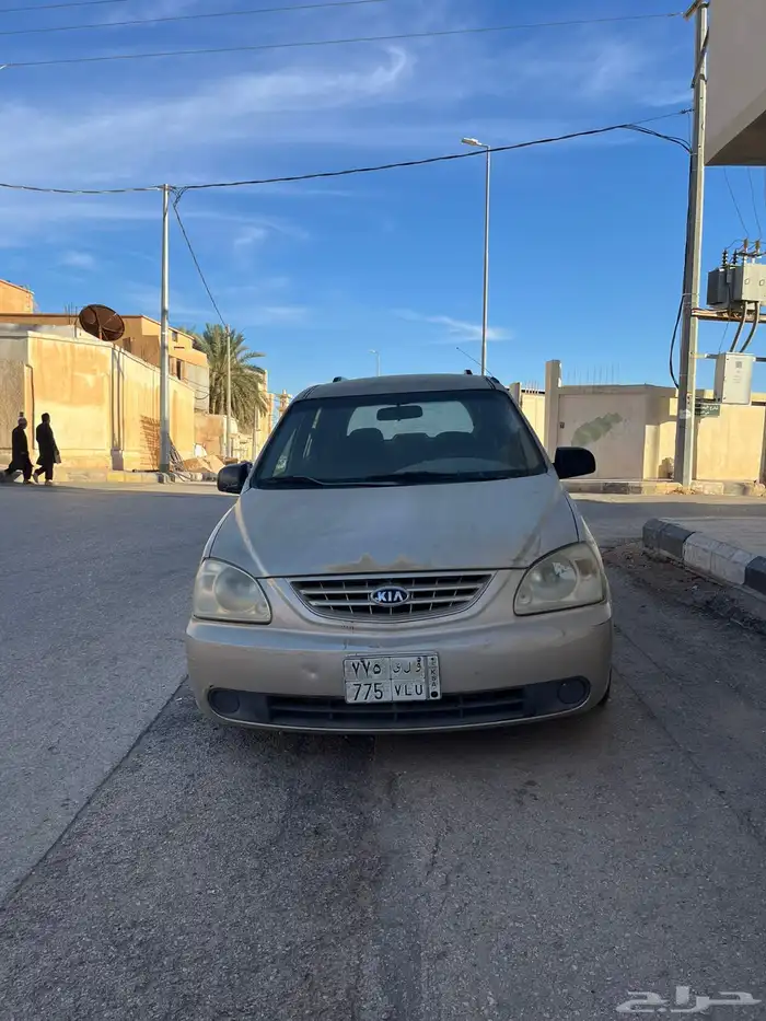 للبيع كيا كارينز 2006 0