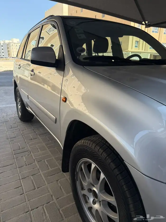 شيري تيقو 8 4