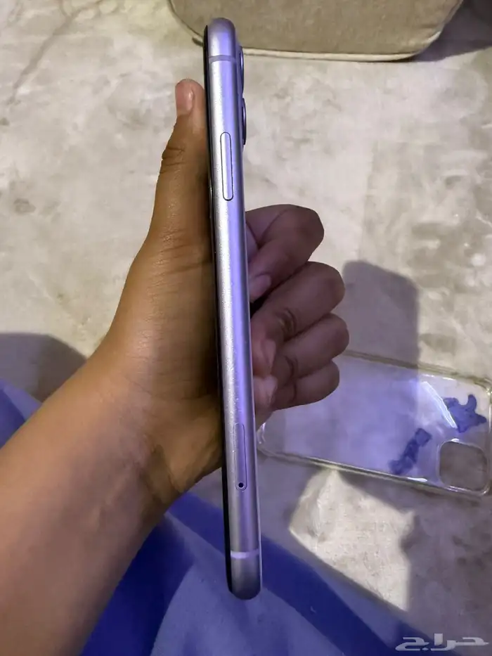 ايفون 11 128 جيجا. 10