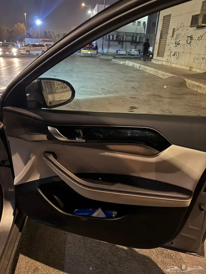 للبيع BYD Qin Plas ماشيه 3000 كيلو 4