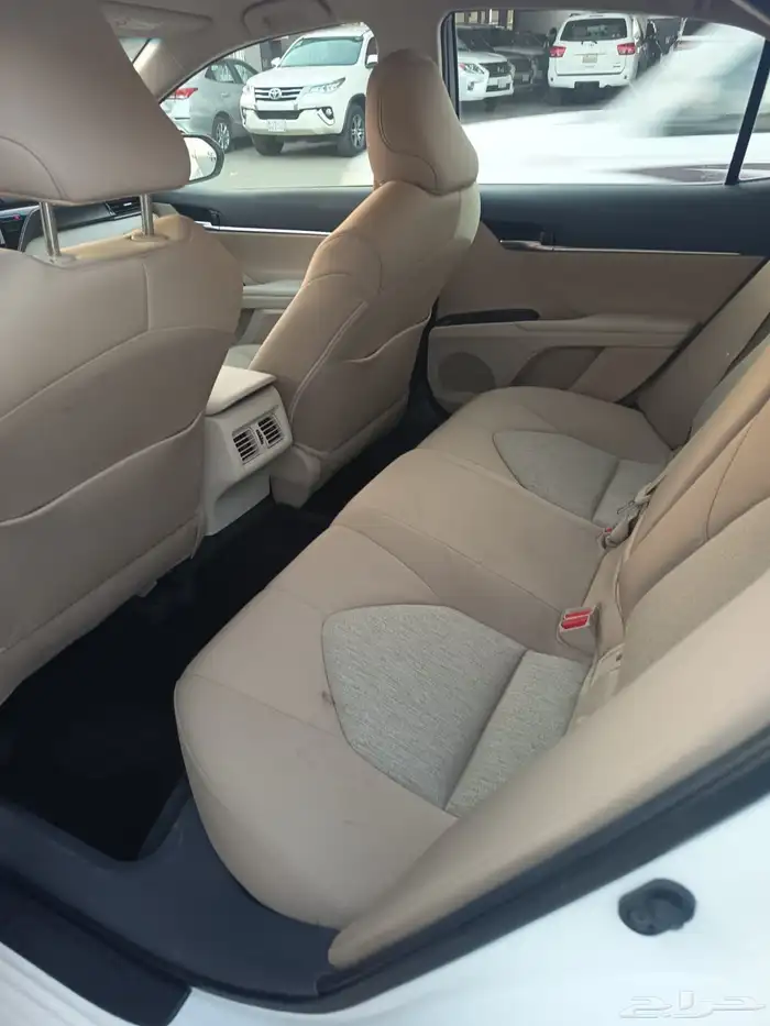 كامري 2022 ماشي 7000 فقط 11