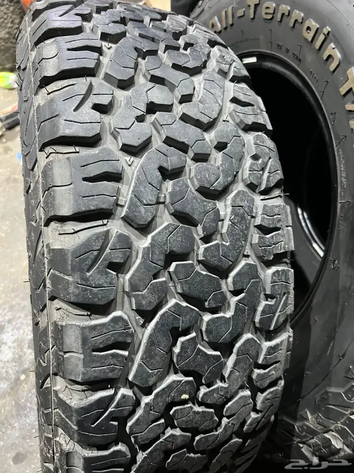 كفرات ودواي نص حجري مقاس 265 70 18 19
