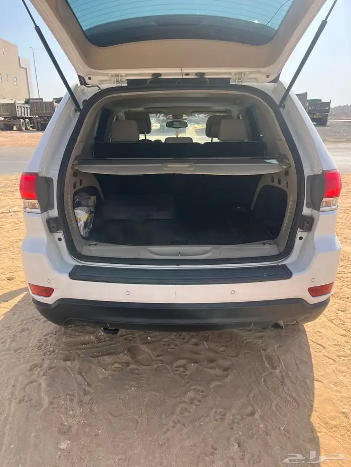 جيب شروكي 2015 13