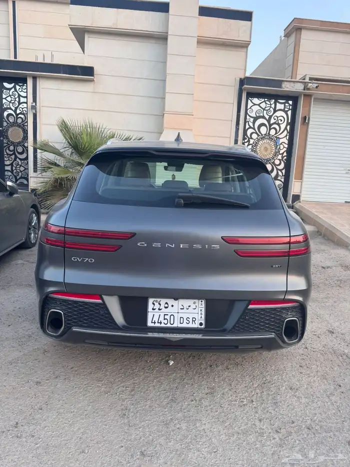 للبيع جنسس GV70 7