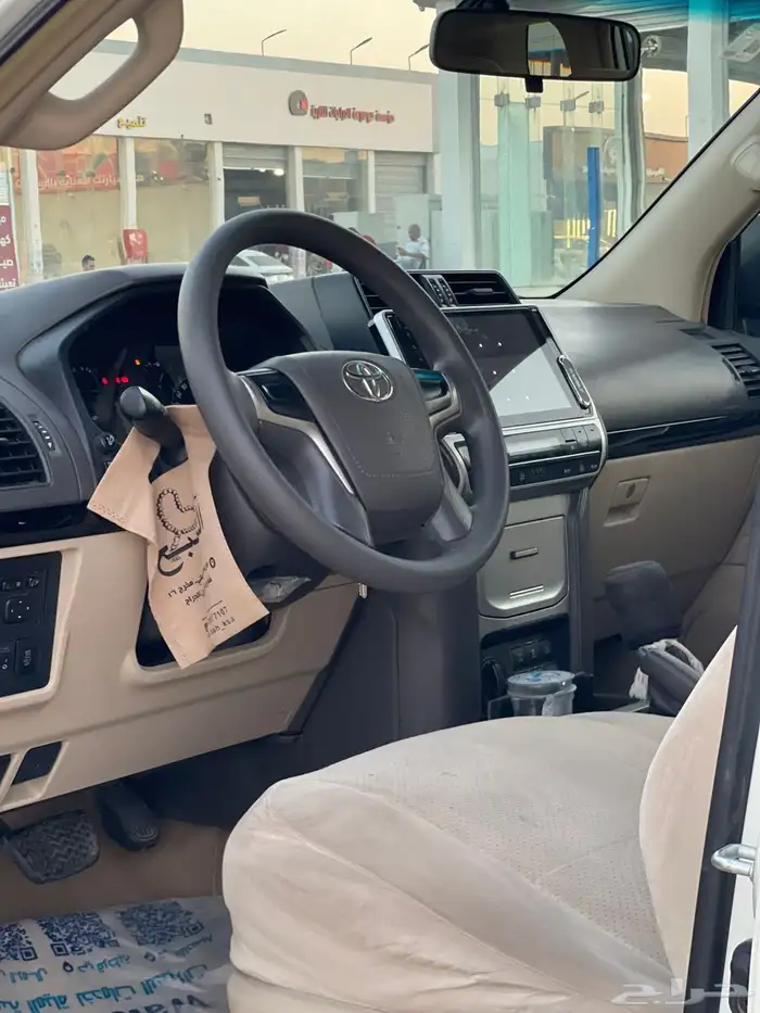 تويوتا برادو 2019. ديزل 8
