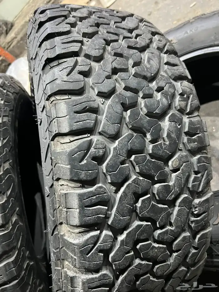 كفرات ودواي نص حجري مقاس 265 70 18 14