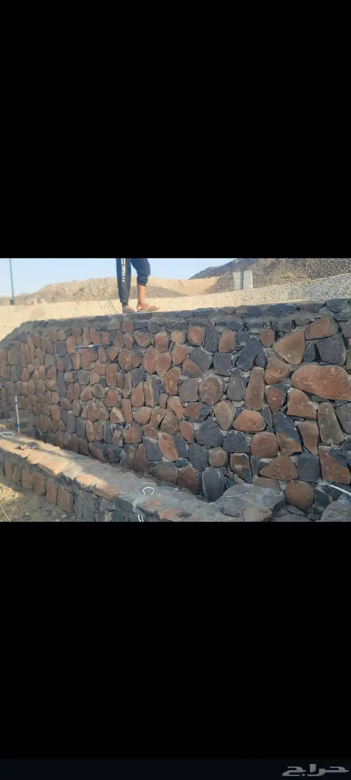 ابو صالح مقاول حجر وردميات وتربه زراعيه وجميع المواد رباريب 3