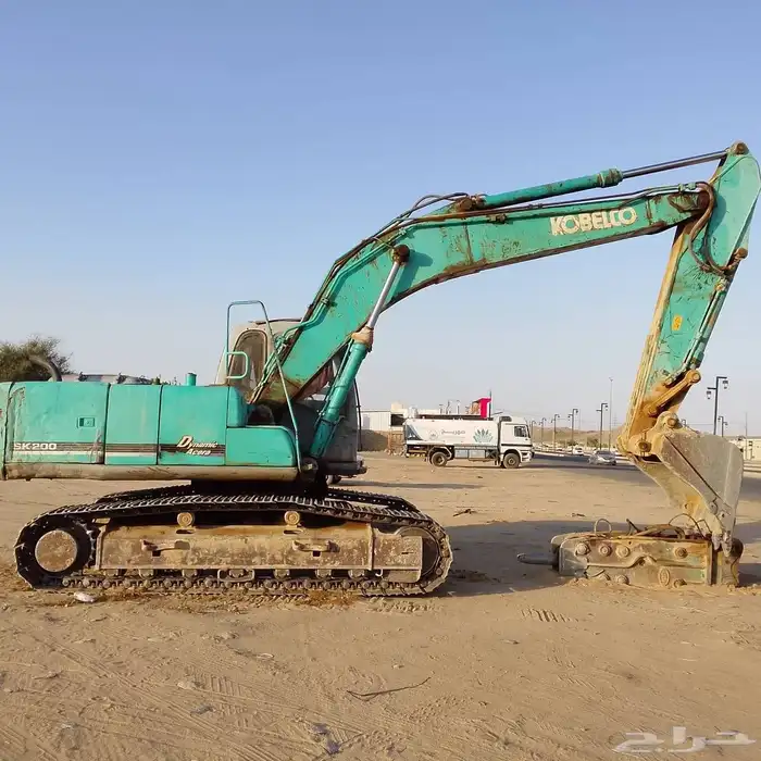 بكلين كبلكو للعمل و لقص الاراضي وبنا الجدارات وغيرها 0