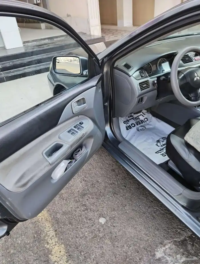 لانسر ميستوبيشي2011 8