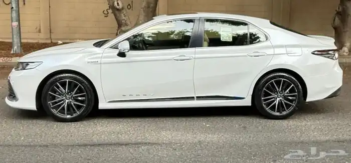 Camry 2023 GLE Hybrid 7