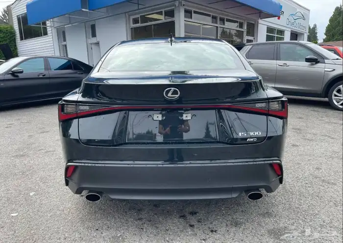 2024 Lexus IS 300 5