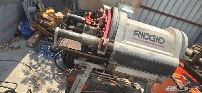 مكينة تسنين مواسير رد جد امريكي من نصفالى 2بوصه 1