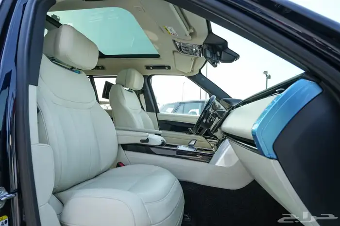 2025 Range Rover V6 Autobiography جديد اصفار 7
