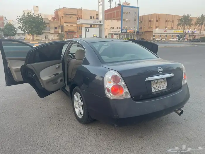 نيسان التيما 2005 نظيف للبيع المستعجل 3