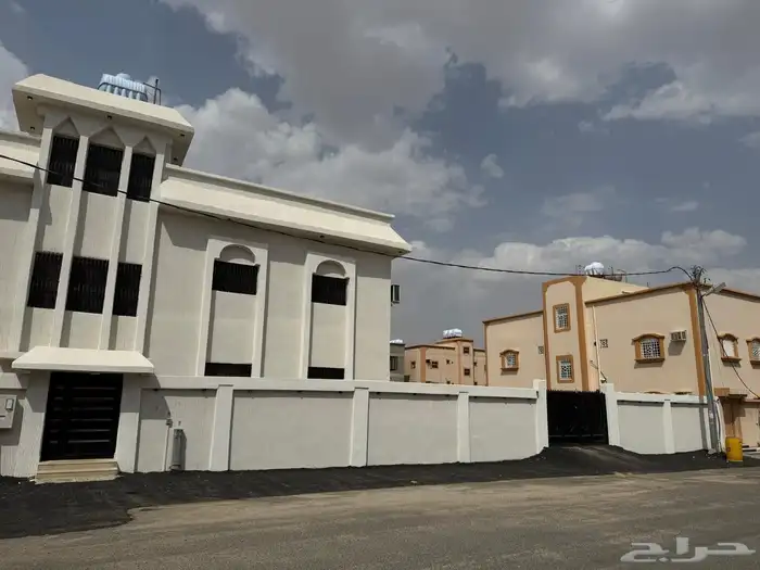 عمارة في وادي بن هشبل 800م 1