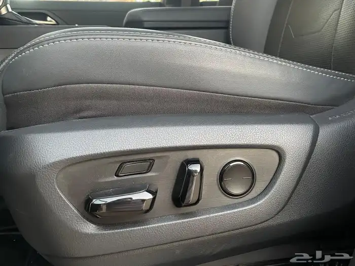 لكزس GX 550 فل كامل 2024 ( بحالة الوكالة ) 24