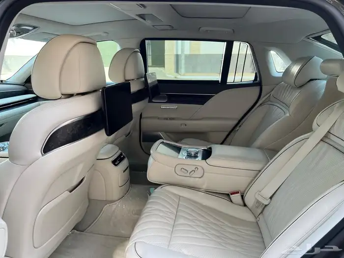 جنسس G90 Royal أعلى فئه 9