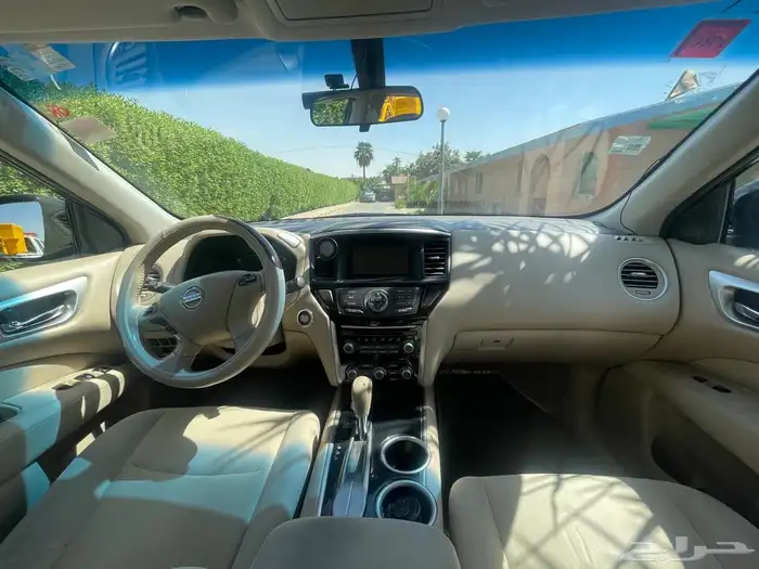 Nissan Pathfinder V6 2014 4