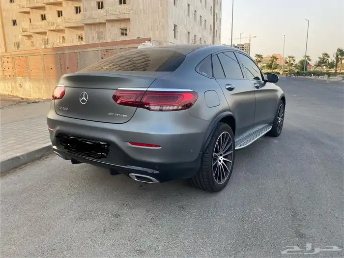 مرسيدس GLC300 موديل 2021 4